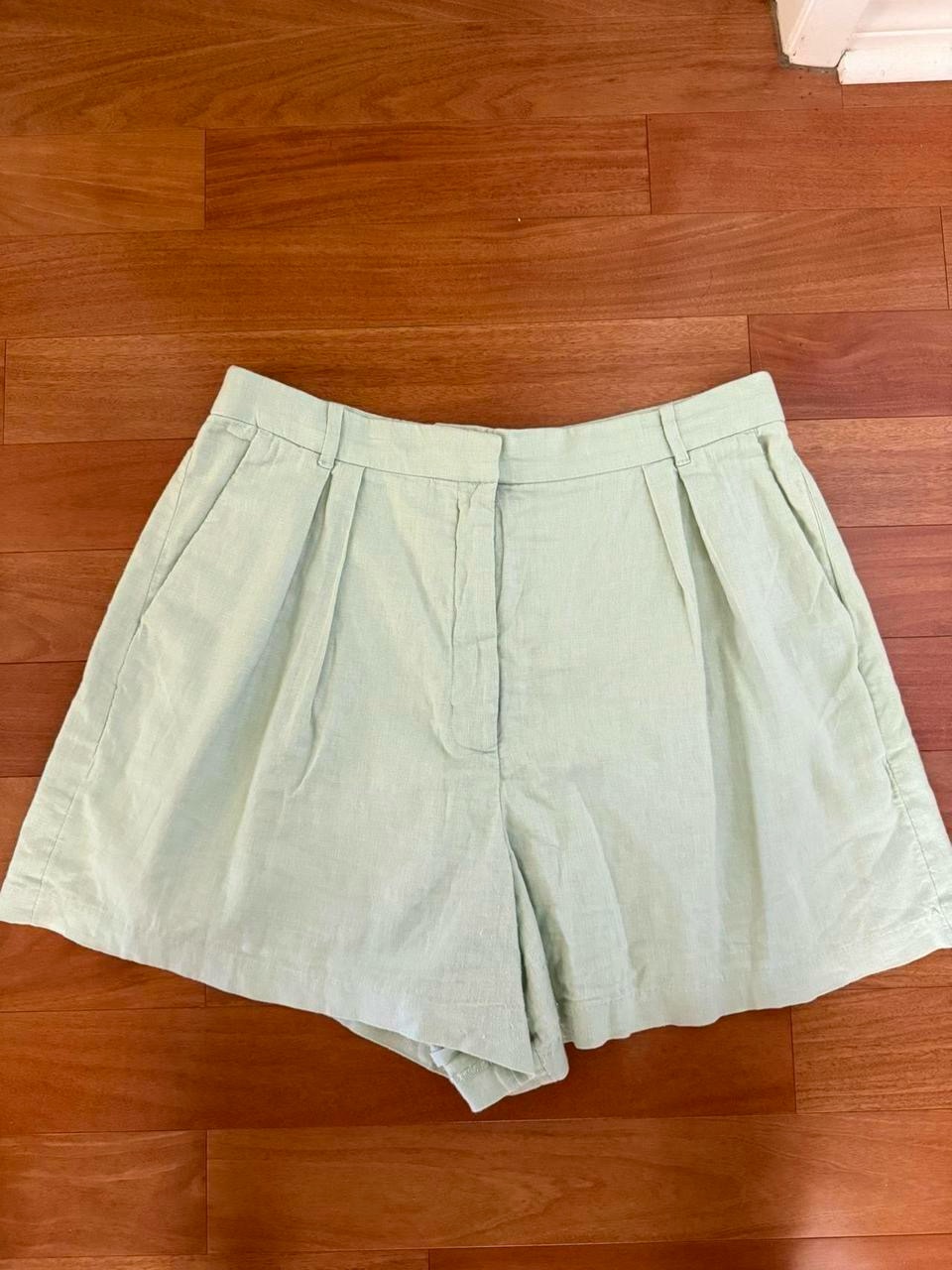 Abercrombie & Fitch High Waisted Light Green Linen Blend Shorts